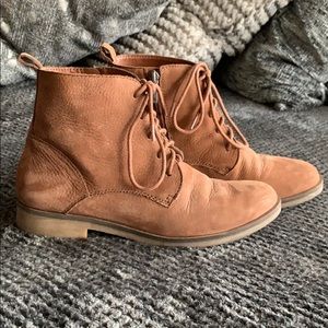 Lucky Brand size 8.5 leather boots